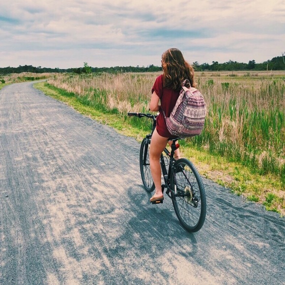 Meet your Posher, Lindsey - Picture 3 of 3